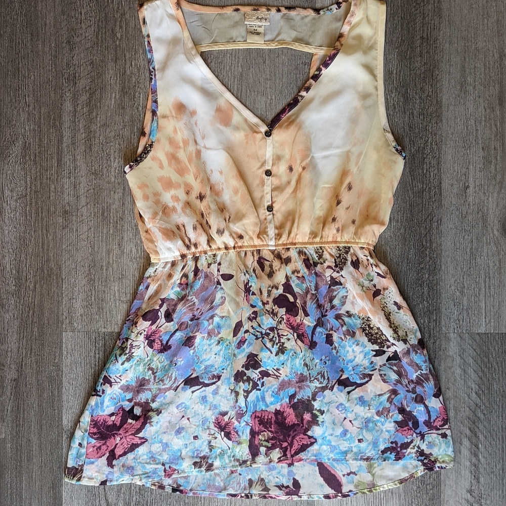 Daytrip (Buckle) Floral Elastic Flare Open Back Tank Top Shirt Size Medium
